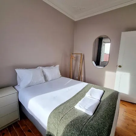 Appartement 3 Bedroom Apt, Historical Center, Tagus River View