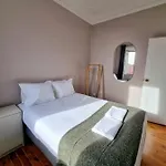 Appartamento 3 Bedroom Apt, Historical Center, Tagus River View